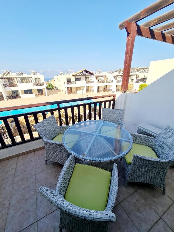 Stunning Apartment C106 With Balcony Looking Over Pool เปเยีย ภายนอก รูปภาพ